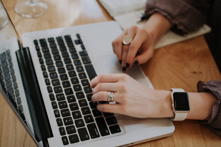 Làm từ xa: Người trẻ Việt rời phố về quê